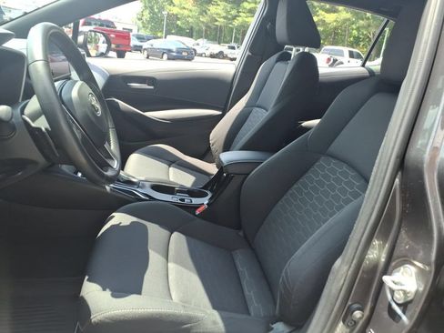 Used 2023 Toyota Corolla SE FWD image 18