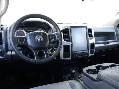 Used 2018 RAM 2500 Tradesman w/ Chrome Appearance Group AWD/4WD image 37