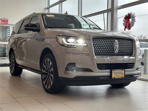 Certified 2022 Lincoln Navigator Reserve image 49