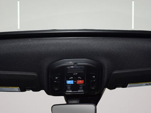 Used 2024 Jeep Grand Cherokee Altitude AWD/4WD image 27