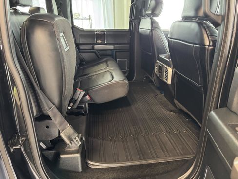 Used 2015 Ford F150 Platinum w/ Equipment Group 701A Luxury image 25