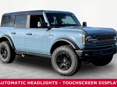 Used 2024 Ford Bronco Badlands image 3