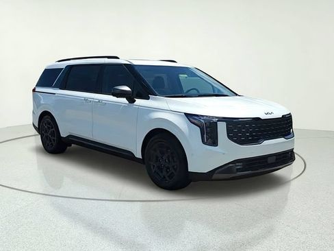 Certified 2026 Kia Carnival SX w/ SX Dark Edition Package FWD image 8