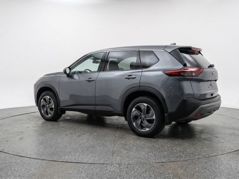 Used 2025 Nissan Rogue SV FWD image 6