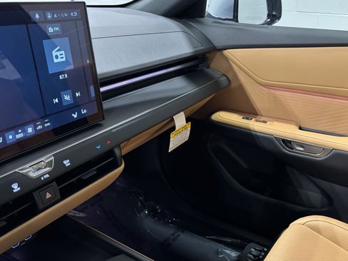 New 2026 Lexus ES 500e AWD/4WD image 28