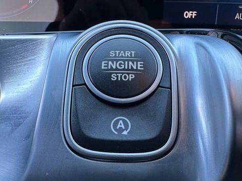 Certified 2023 Mercedes-Benz GLB 250 4MATIC image 24