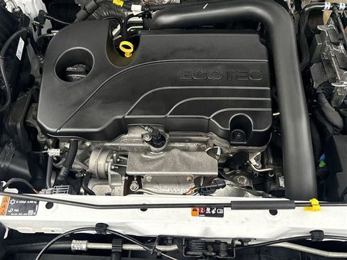 Certified 2023 GMC Terrain SLT image 28