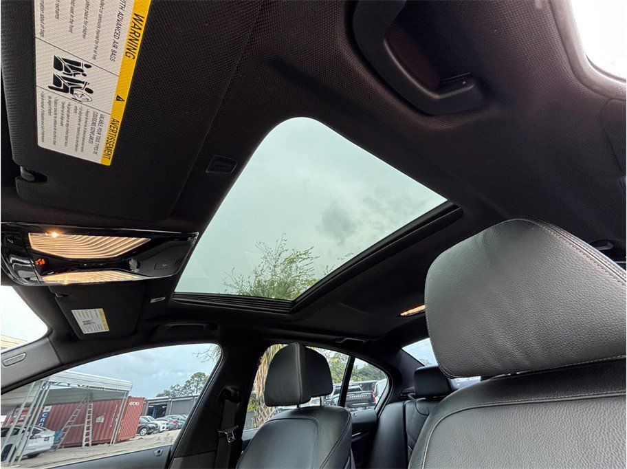 Used 2018 BMW 540i RWD image 39