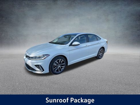 New 2025 Volkswagen Jetta SE image 8