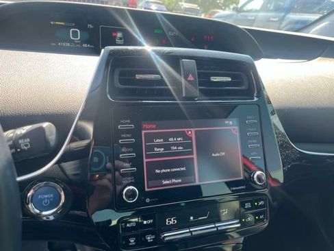 Used 2022 Toyota Prius XLE AWD/4WD image 9