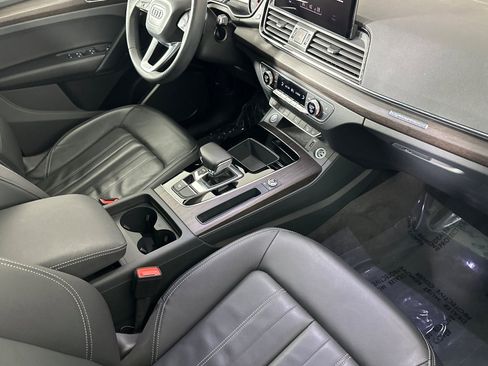 Used 2023 Audi Q5 2.0T Premium w/ Convenience Package image 15