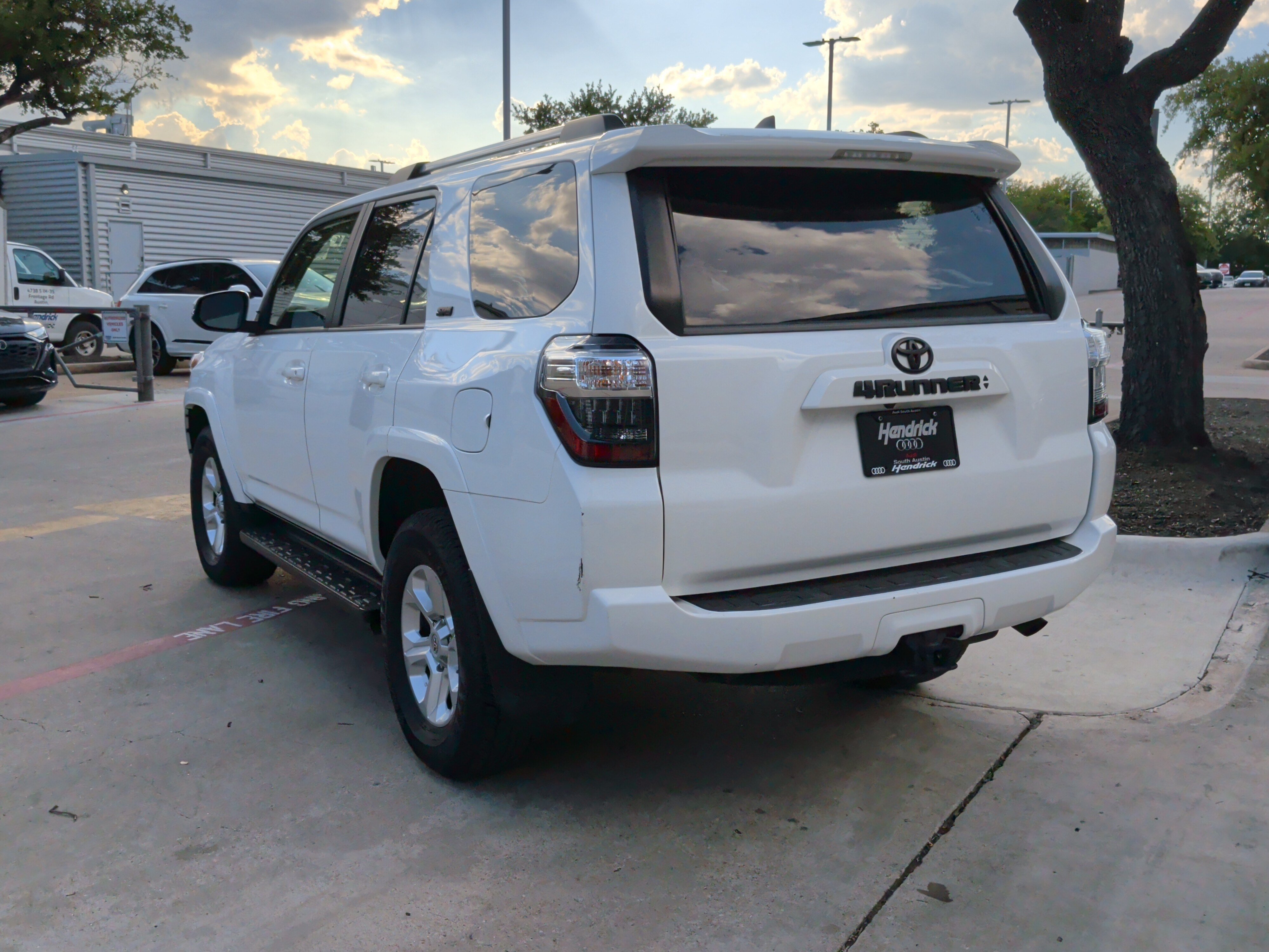 Used 2023 Toyota 4Runner SR5 Premium AWD/4WD image 8
