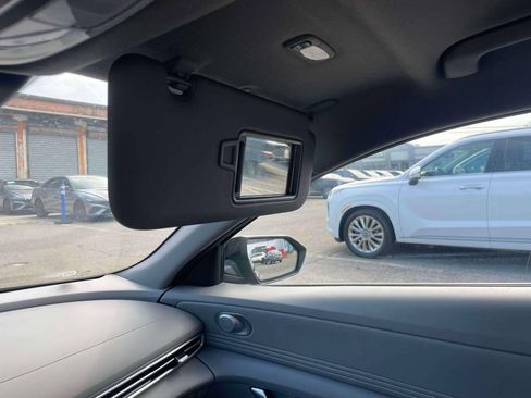 Used 2023 Hyundai Elantra SEL w/ Convenience Package FWD image 32