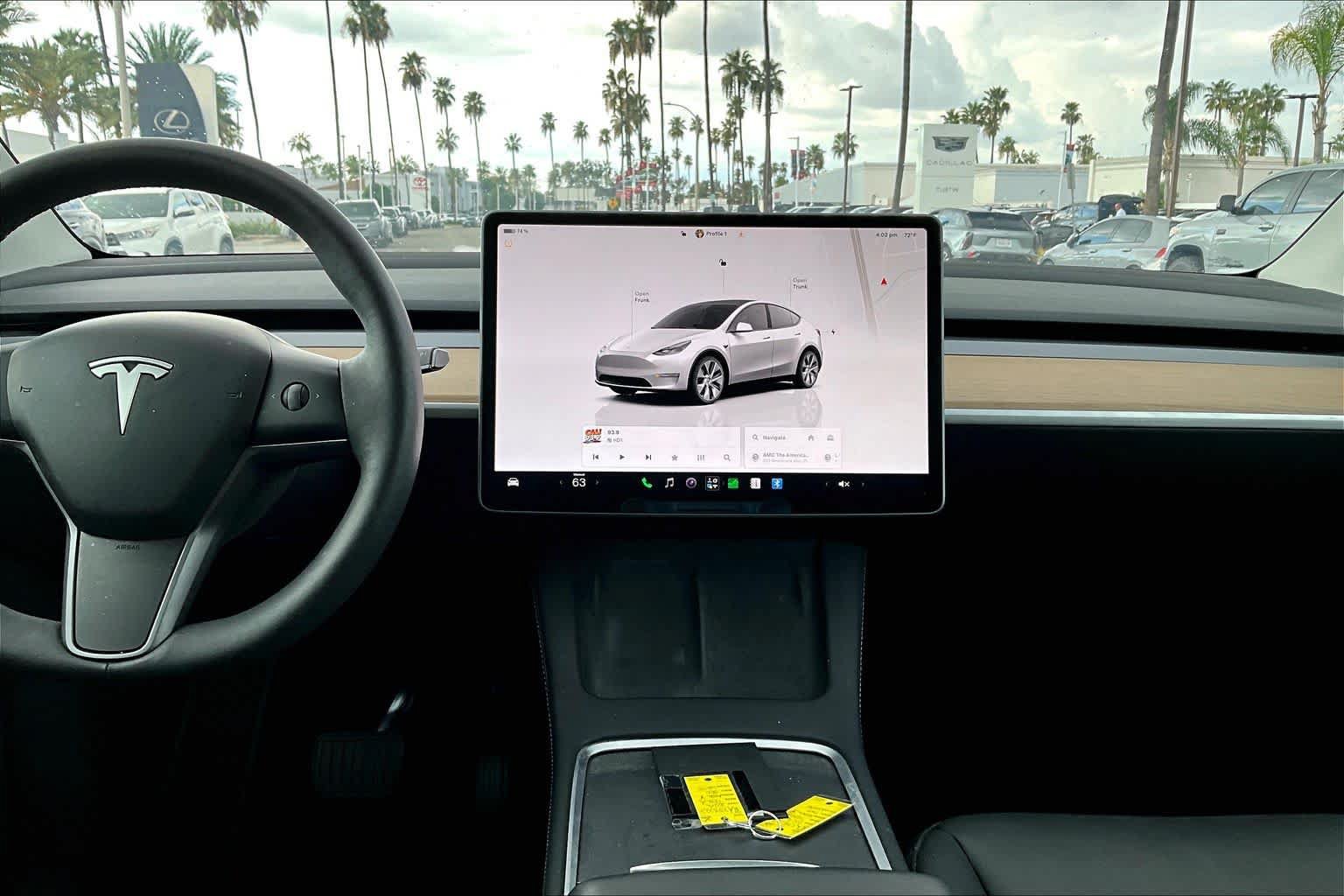 Used 2024 Tesla Model Y Long Range AWD/4WD image 33