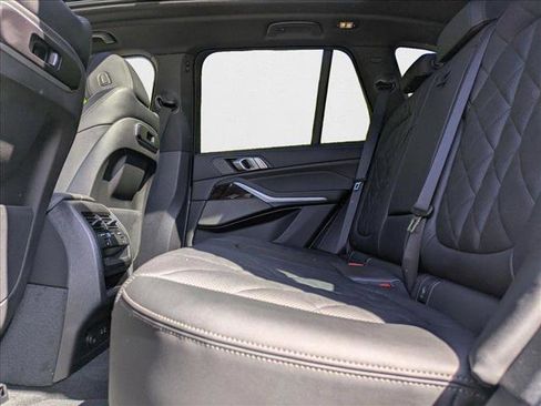 Used 2026 BMW X5 xDrive50e image 17