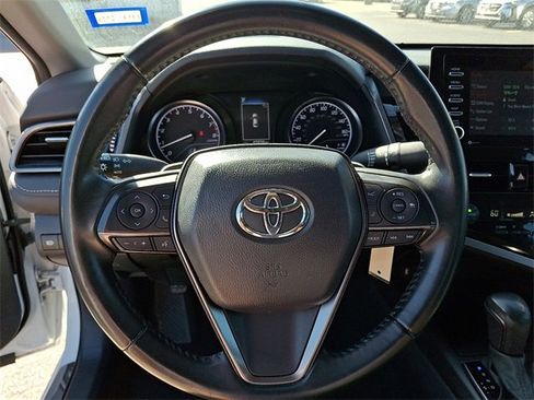 Used 2024 Toyota Camry SE image 13