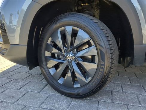 Certified 2023 Volkswagen Taos S image 30