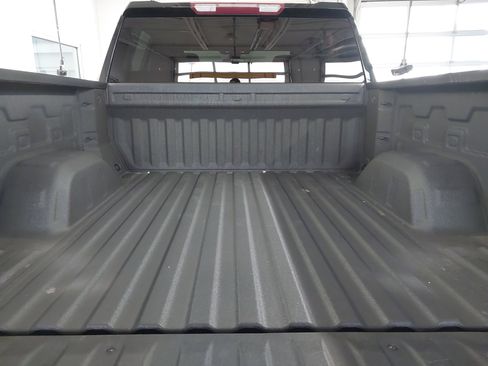 Used 2022 Chevrolet Silverado 1500 Custom Trail Boss w/ Safety Confidence Package AWD/4WD image 27