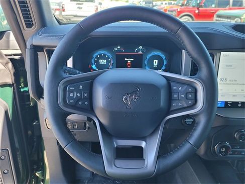 New 2025 Ford Bronco Outer Banks image 9