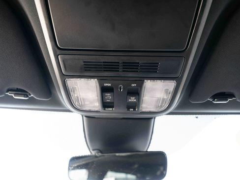 Used 2025 Honda Odyssey Sport-L image 18