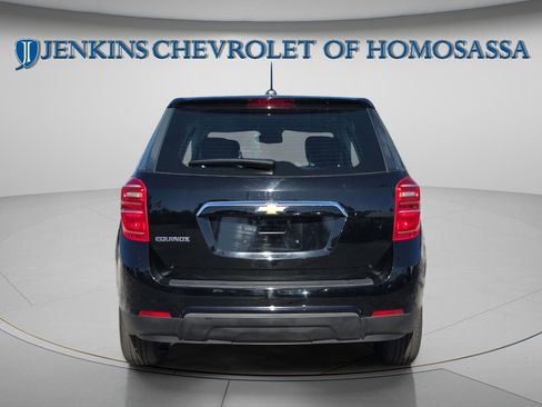 Used 2017 Chevrolet Equinox LS image 5