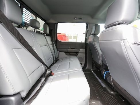 New 2025 Ford F350 XL w/ XL Chrome Package image 17