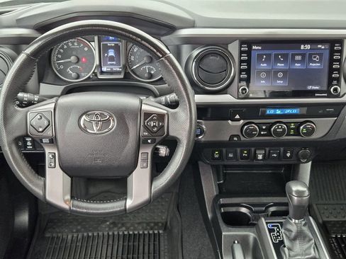 Used 2022 Toyota Tacoma TRD Sport w/ Technology Package image 24
