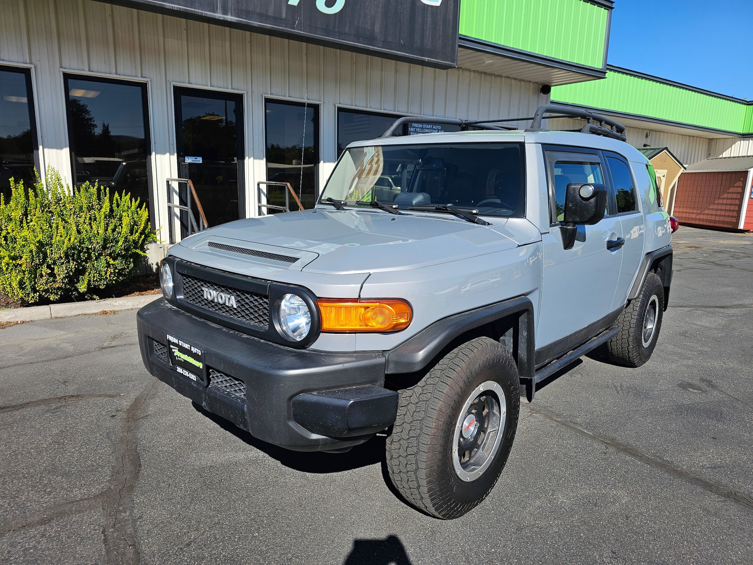Used 2013 Toyota FJ Cruiser 4WD w/ Trail Teams Special Edition image 2