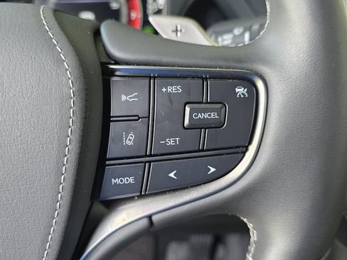 Certified 2023 Lexus LS 500 w/ Interior Upgrade Package RWD image 31