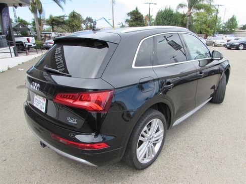 Used 2018 Audi Q5 Prestige AWD/4WD image 7