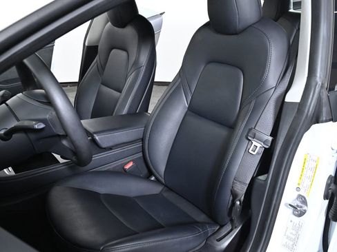 Used 2021 Tesla Model 3 Standard Range Plus image 20