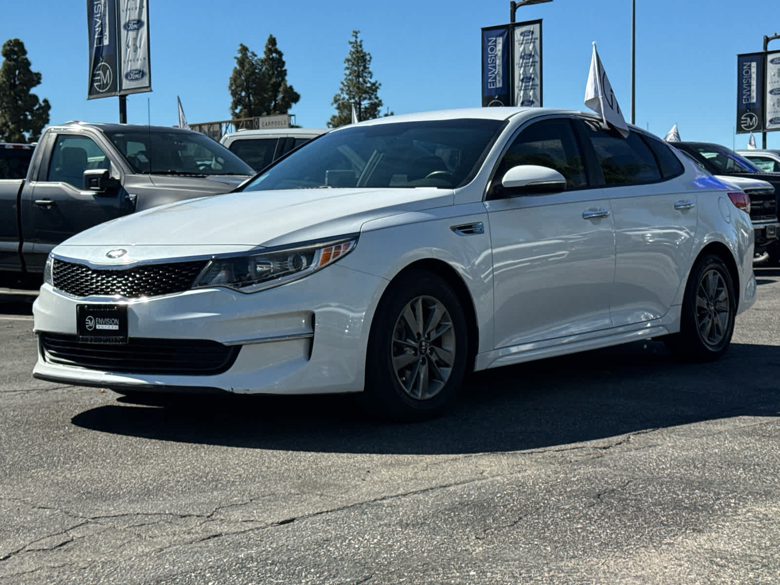 Used 2016 Kia Optima LX w/ Technology Package FWD image 5