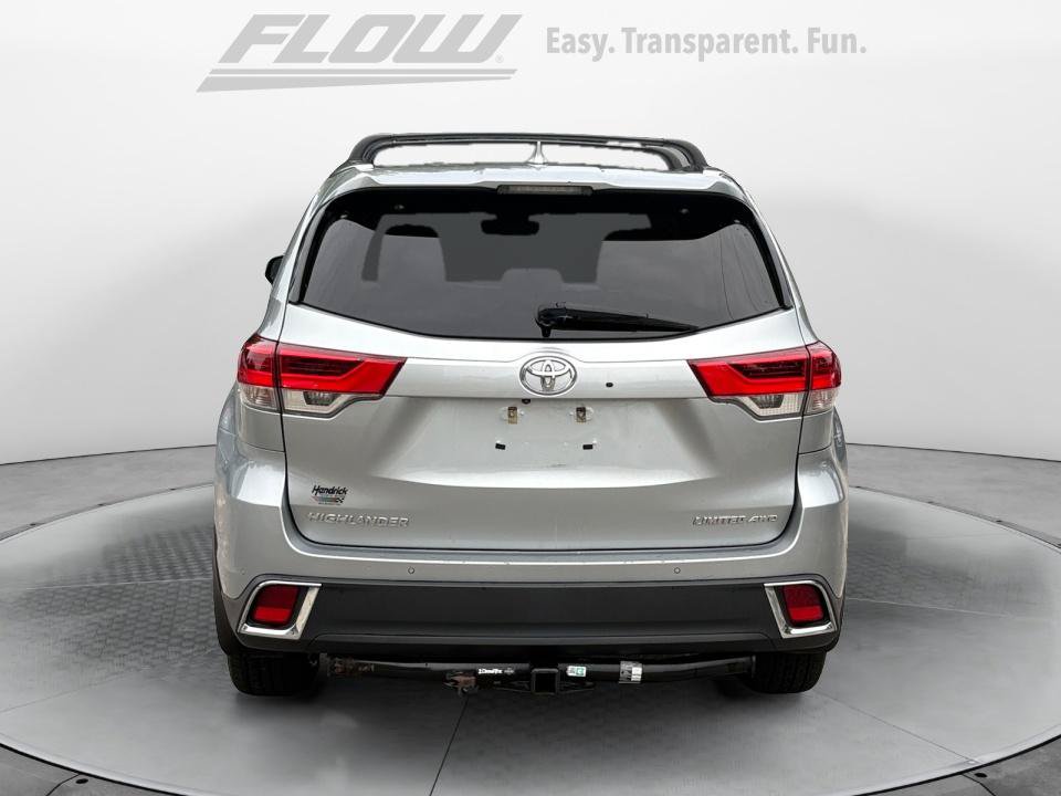 Used 2017 Toyota Highlander Limited AWD/4WD image 8