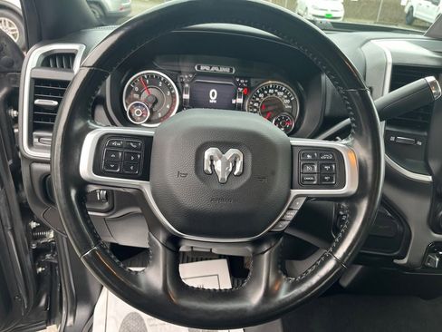 Used 2022 RAM 2500 Big Horn w/ Safety Group B image 17