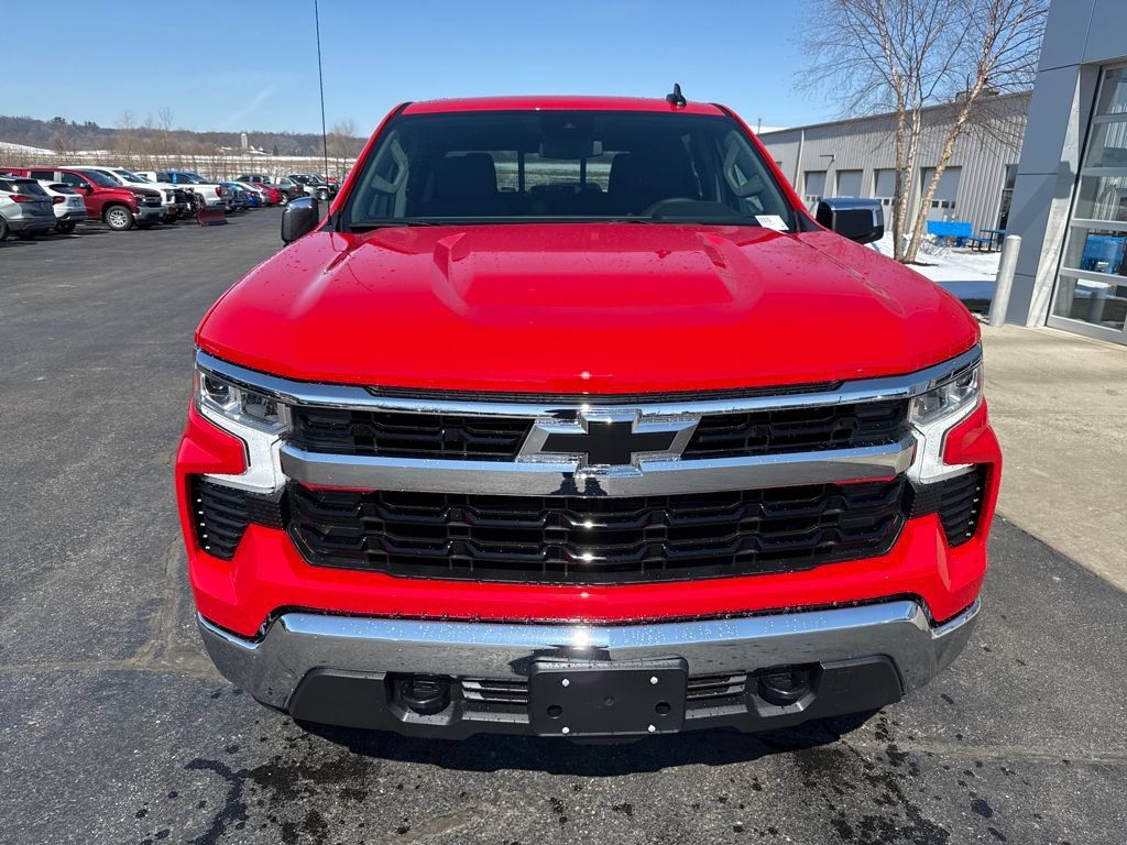 Certified 2026 Chevrolet Silverado 1500 LT AWD/4WD image 2