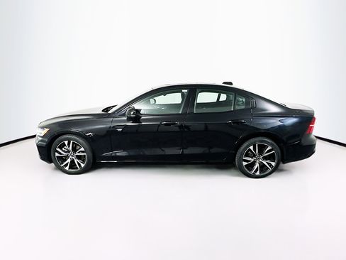 Used 2024 Volvo S60 B5 Core image 4