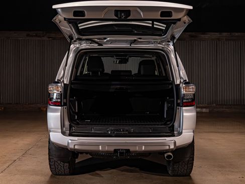 Used 2023 Toyota 4Runner TRD Off-Road Premium w/ Moonroof Package image 8