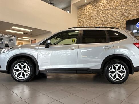 Certified 2023 Subaru Forester Premium image 2