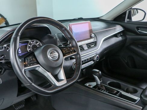 Used 2021 Nissan Altima 2.5 SR FWD image 22