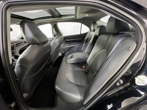 Used 2021 Toyota Camry XLE w/ Navigation Package FWD image 25