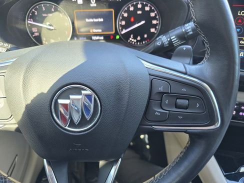 Used 2022 Buick Envision Avenir w/ Technology Package II image 10