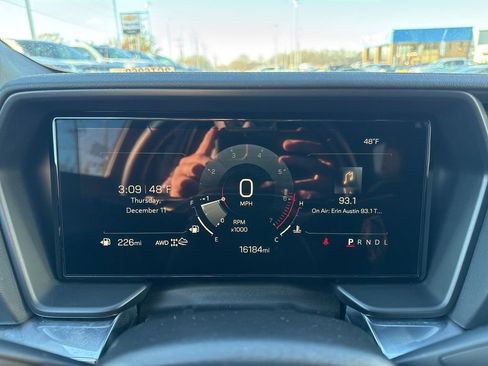 Used 2025 GMC Terrain Elevation image 24