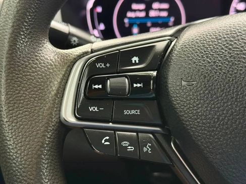 Used 2019 Honda Accord LX image 12