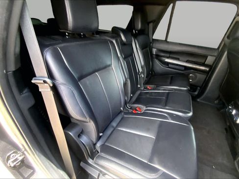 Used 2021 Ford Expedition XLT RWD image 18