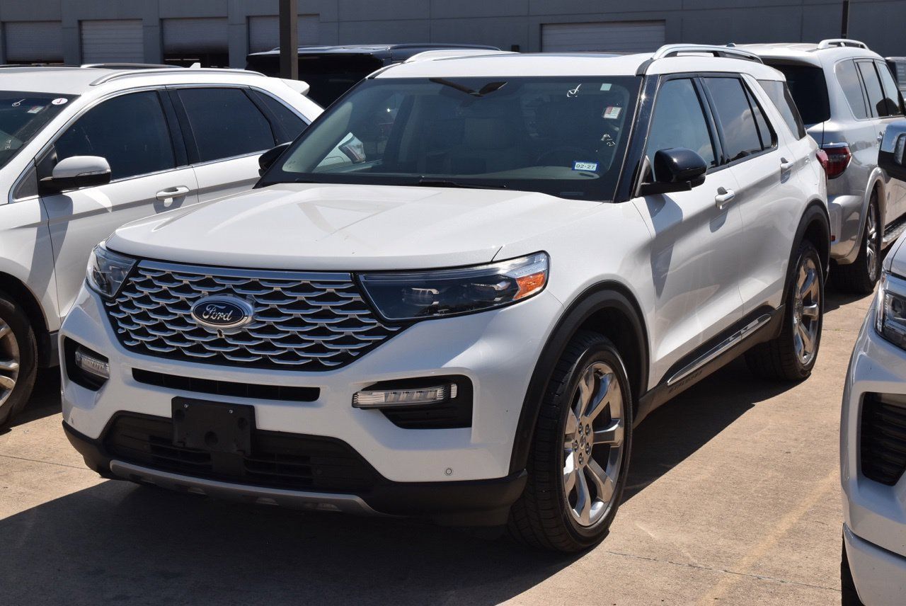Used 2020 Ford Explorer Platinum w/ Premium Technology Package AWD/4WD image 2