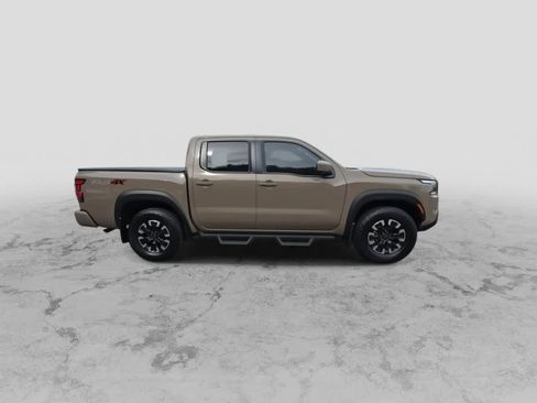 Used 2023 Nissan Frontier PRO-4X w/ Pro Convenience Package image 9