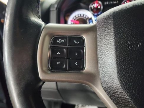 Used 2017 RAM 1500 Laramie AWD/4WD image 19