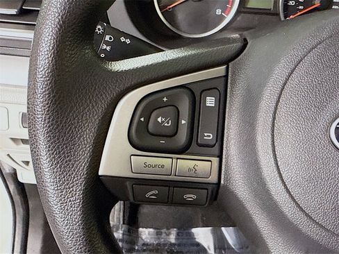 Used 2017 Subaru Forester 2.5i image 19