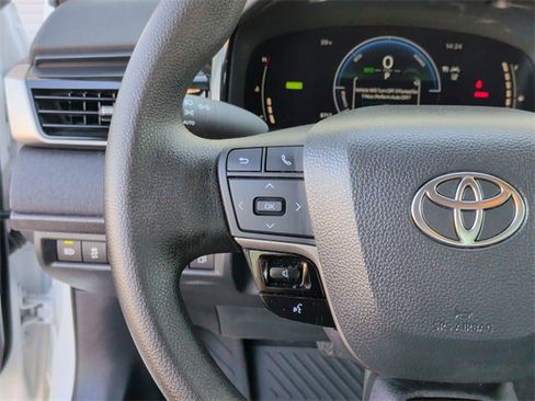Certified 2025 Toyota Camry LE image 15