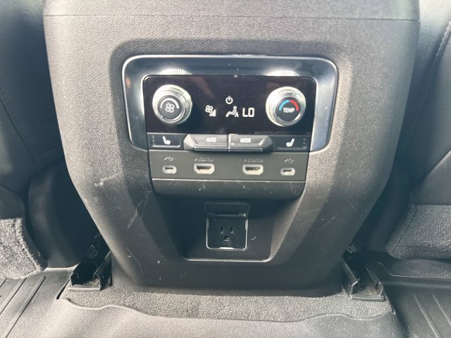 Used 2021 GMC Yukon XL AT4 w/ AT4 Premium Plus Package AWD/4WD image 20